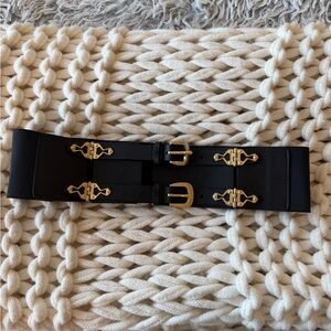 Michael Kors Black and Gold Stretch Buckle Leather Belt - Size Medium. Brand New